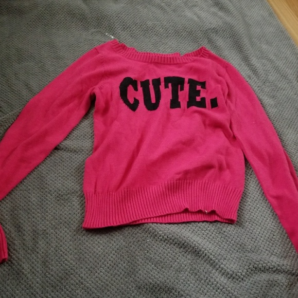 CUTE. Pink sweater Nwt - Picture 2 of 3